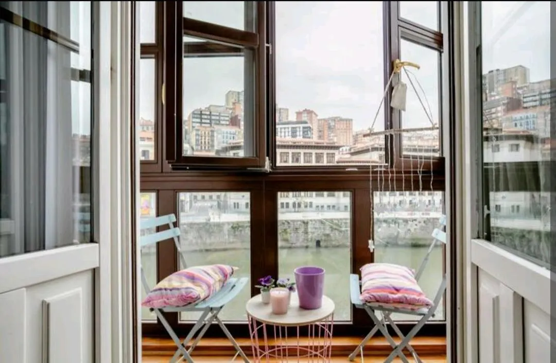 Nuestro Refugio - Casco Viejo Con Wifi Y Parking Gratuito- Apartment Bilbao